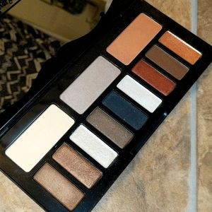 Kat Von D Shade and Light Eye palette